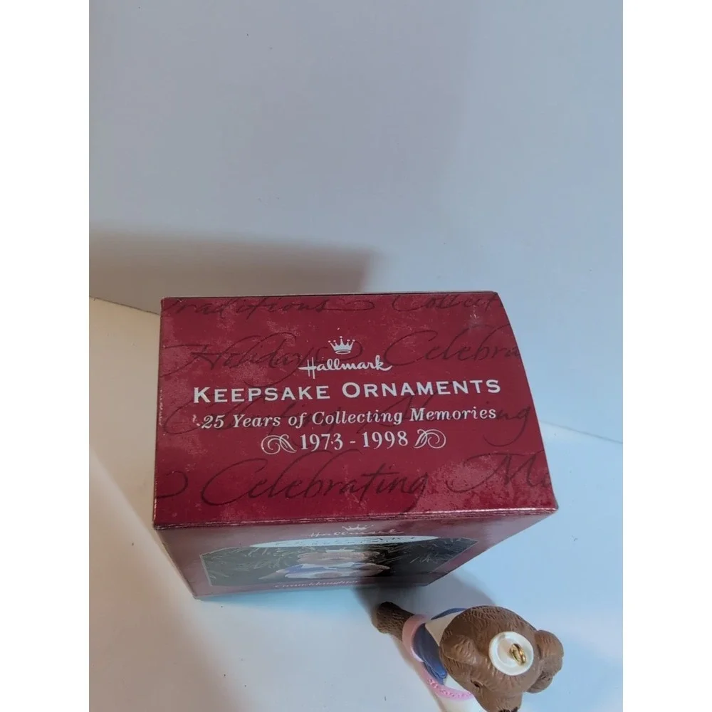 Vtg Hallmark Keepsake Ornament:‎ Granddaughter Teddy Bear (1998) Christmas Decor